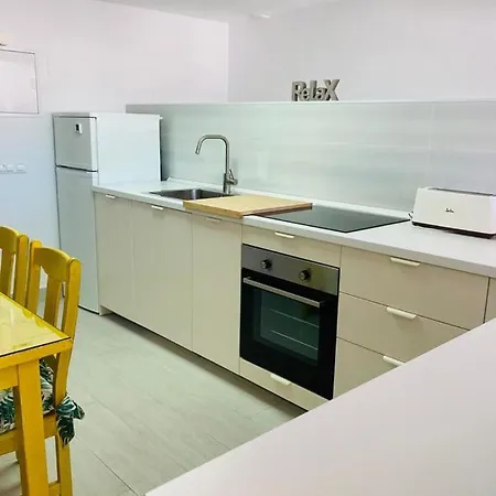Beautiful 1 Bed, Pueblo Evita Apartman *